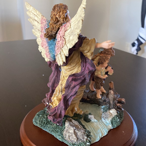 My Guardian Angel Figurine - Angel Watching Over Two Children Crossing a Bridge - Picture 7 of 12